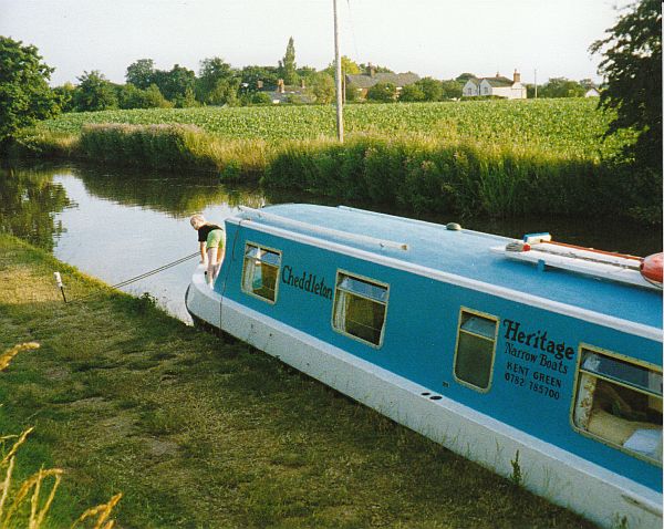 Narrowboat 'Cheddleton'