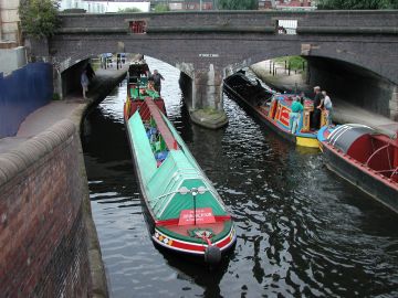 Boat Parade at Bridge Street