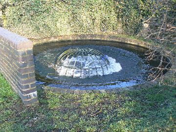 Weir at Wightwick Mill Lock